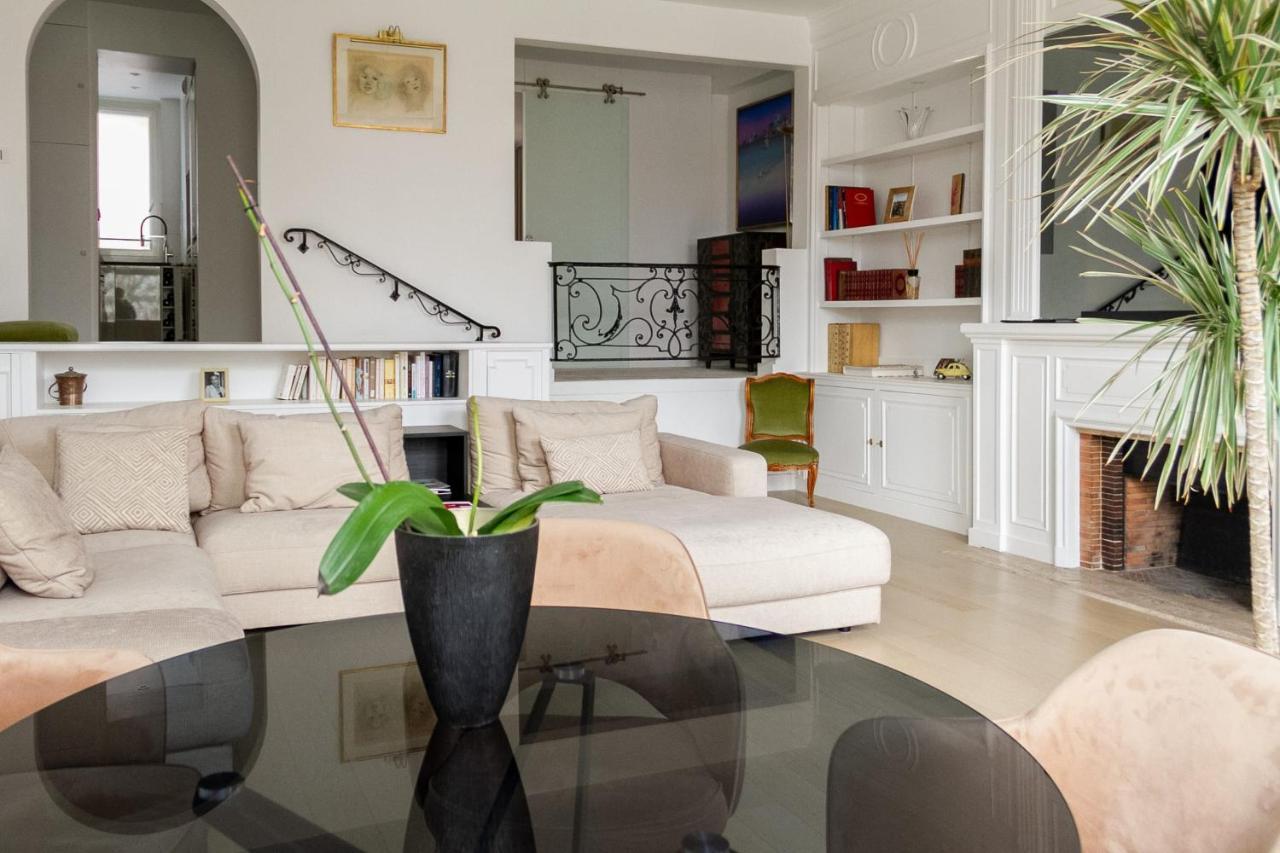 Beautiful Flat View Of The Seine And Eiffel Tower Apartment *